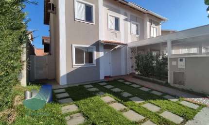 Casa de condominio com 3 quartos a venda, 99m2 - Vila do Golf