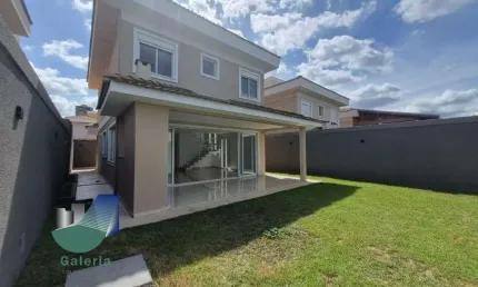 Casa de condominio com 3 suites para alugar, 174m2 - Vila do Golfe