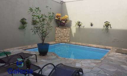 Casa com 3 quartos para alugar, 270m2 - Jardim Sao Luiz