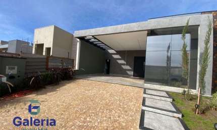 Casa de Condominio com 3 suites a venda, 196m2 - Vivendas da mata