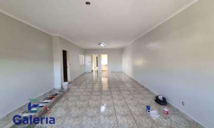Casa comercial com 3 quartos para alugar, 335m2 - Vila Seixas