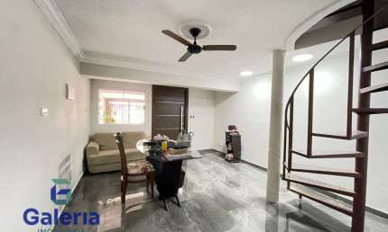 Casa sobrado com 3 quartos para alugar, 126m2 - Jardim Jose Sampaio