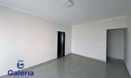 Casa comercial com 4 salas para alugar, 156m2 - Centro