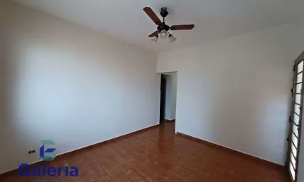 Casa residencial com 3 quartos para alugar, 141m² - Vila Monte Alegre
