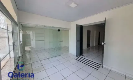 Salão comercial com 5 salas para alugar, 221m² - Centro