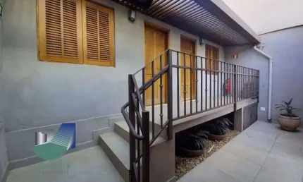 Casa Comercial com 6 salas á venda, 208m² - Vila Seixas