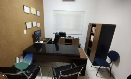 Casa comercial com 5 Salas para alugar, 232m² - Campos Elíseos