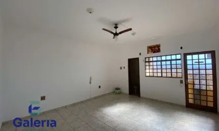 Ponto comercial para alugar na Rua Américo Sales, 608, Centro, Jardinópolis