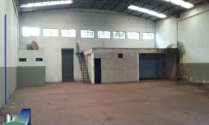 Galpão comercial para alugar, 544m² - Quintino Facci I