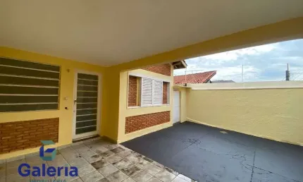 Casa residencial com 2 quartos para alugar, 111m² - Presidente Médici