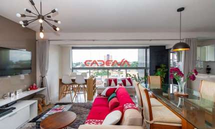 Apartamento com 3 quartos e 3 vagas à venda no Água Verde