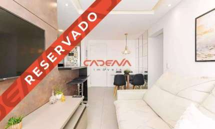 Apartamento com 2 quartos e 1 vaga à venda no Capão Raso
