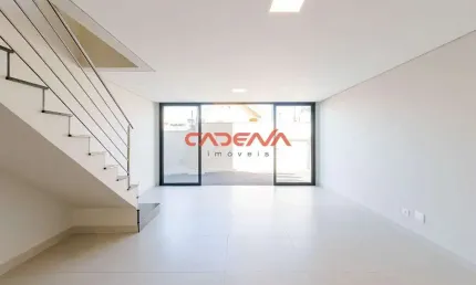 Sobrado com 3 quartos e 1 vaga à venda em Santa Felicidade