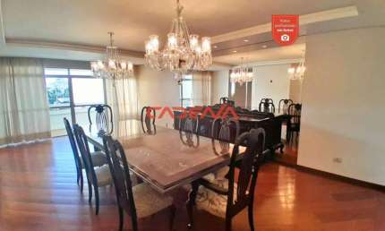Apartamento com 5 quartos e 2 vagas para aluguel no Batel
