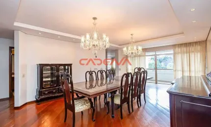 Apartamento com 5 quartos e 2 vagas para aluguel no Batel
