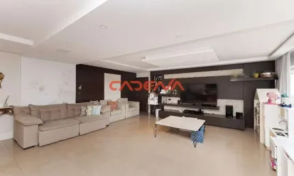 Apartamento com 4 quartos e 3 vagas à venda no Água Verde