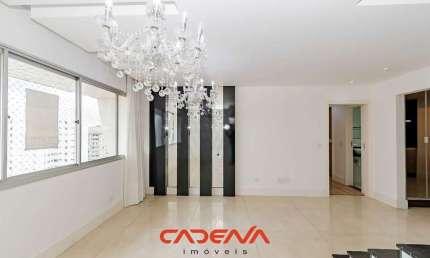 Apartamento com 4 quartos e 2 vagas para aluguel no Água Verde