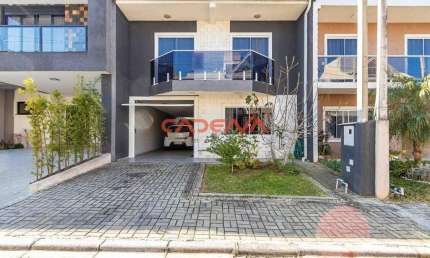 Sobrado com 3 quartos e 3 vagas à venda no Pinheirinho
