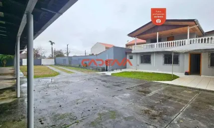 Sobrado com 4 quartos e 10 vagas para aluguel no Cajuru