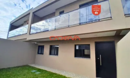 Sobrado com 3 quartos e 1 vaga para aluguel no Santa Felicidade