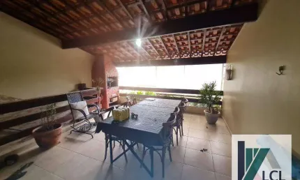 Sobrado com 4 dormitórios à venda, 98 m² por R$ 699.000,00 - Gramado - Embu das Artes/SP