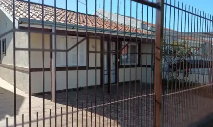 Casa com 2 quartos para alugar no São José, Canoas , 90 m2 por R$ 2.200