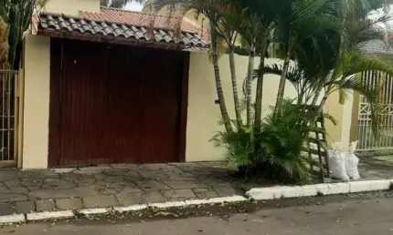 Casa com 2 quartos à venda no Harmonia, Canoas , 84 m2 por R$ 399.000