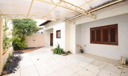 Casa com 3 quartos à venda na Rua Henrique Kranen Filho, --, Estância Velha, Canoas por R$ 820.000