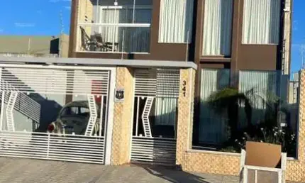 Casa com 3 quartos à venda na Albert Einsten, 341, Brigadeira, Canoas por R$ 1.000.000