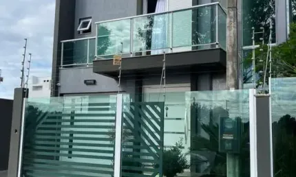 Casa com 3 quartos à venda na Rua Luis Alberto Ribeiro de Castro, --, Estância Velha, Canoas por R$ 900.000