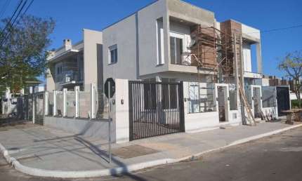 Casa com 2 quartos à venda no Mont Serrat, Canoas , 80 m2 por R$ 599.000