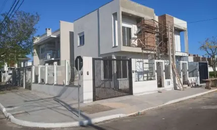 Casa com 2 quartos à venda na rua luis alberto ribeiro de castro, --, mont serrat, canoas por r$ 599.000