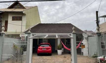 Casa com 2 quartos à venda no Harmonia, Canoas , 140 m2 por R$ 420.000