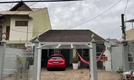Casa com 2 quartos à venda na Rua Martinho Lutero, --, Harmonia, Canoas por R$ 420.000