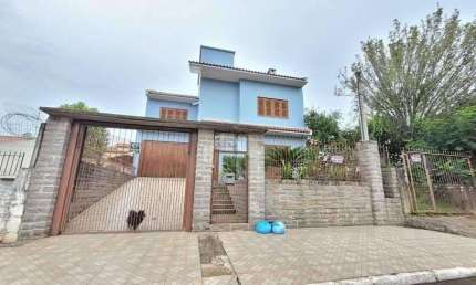 Casa com 3 quartos à venda no São José, Canoas , 230 m2 por R$ 850.000