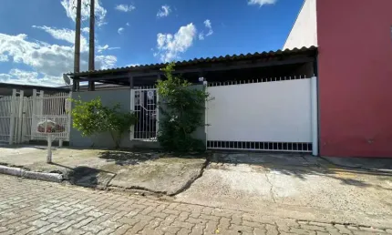 Casa com 3 quartos à venda na Rua Rennes, --, São José, Canoas por R$ 394.000