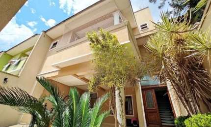 Casa com 3 quartos à venda na Rua Bélgica, Marechal Rondon, Canoas, 215 m2 por R$ 1.100.000