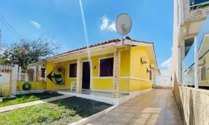 Casa com 2 quartos à venda na Rua Alexandria, 164, São José, Canoas por R$ 450.000