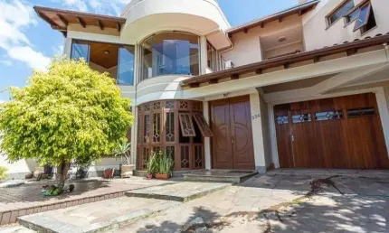 Casa com 03 dormitórios para alugar no bairro Estância Velha