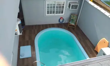 Casa térrea com 04 dormitórios totalmente reformado