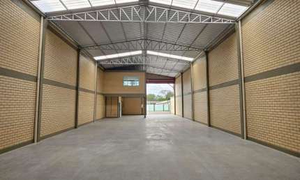 Barracão / Galpão / Depósito com 2 salas para alugar no Mathias Velho, Canoas 