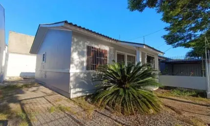 Casa com 2 quartos à venda na Rua Florença, São José, Canoas, 60 m2 por R$ 298.000