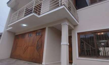 Sobrado à Venda no Bairro Estância Velha, Canoas  Conforto