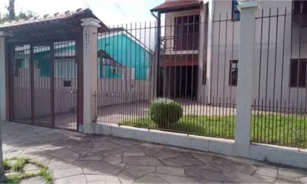Casa com 3 quartos à venda na Rua Gramado, --, Mathias Velho, Canoas por R$ 590.000