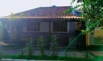 Casa com 3 quartos à venda na Rua Ilha Graciosa, --, Olaria, Canoas por R$ 410.000