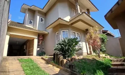 Casa com 3 quartos à venda no Moinhos De Vento, Canoas , 175 m2 por R$ 989.000
