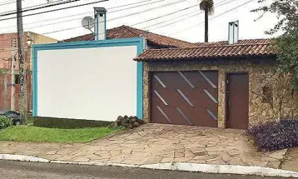 Casa com 3 quartos à venda na Rua Guarujá, 527, São José, Canoas por R$ 1.000.000