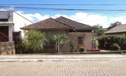 Casa com 4 quartos à venda na Rua Peru, --, São José, Canoas por R$ 500.000