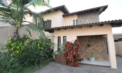 Casa com 7 quartos à venda no Fátima, Canoas , 369 m2 por R$ 800.000