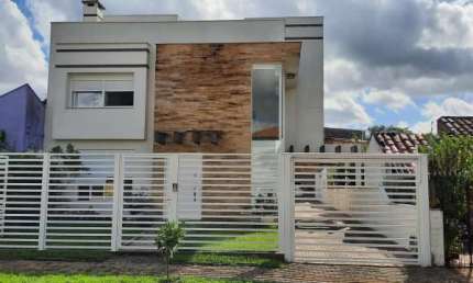 Sobrado 3dorm,1suíte,4banheiros,10vagas,poço e energia solar